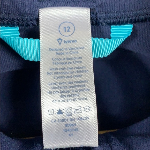 Ivivia athletic jacket size 12 girls. EUC - Picture 6 of 6